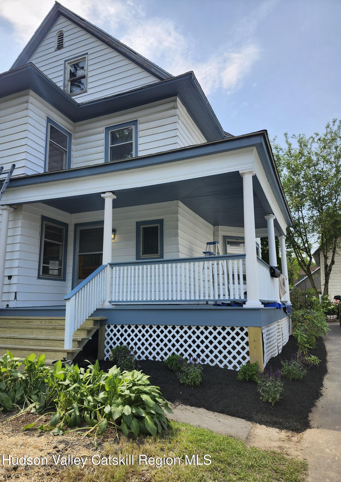 115 Main Street, Kingston, New York - 4 Bedrooms  
2 Bathrooms - 