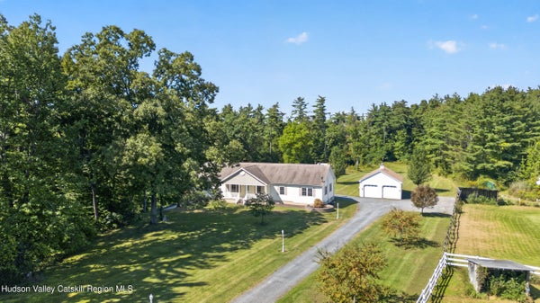 5 DEN BESTEN WAY, CASTLETON ON HUDSON, NY 12033 - Image f9bc7a894feab16c6161aba9e4cb4f6e/2836014758