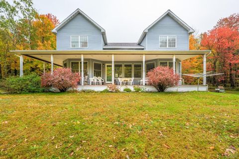 Photo of 1013 Plank Rd Road, Poestenkill, NY 12140 (MLS # 20262172)
