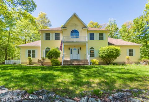 Photo of 14 Glen Rock Circle, Highland, NY 12528 (MLS # 20262587)