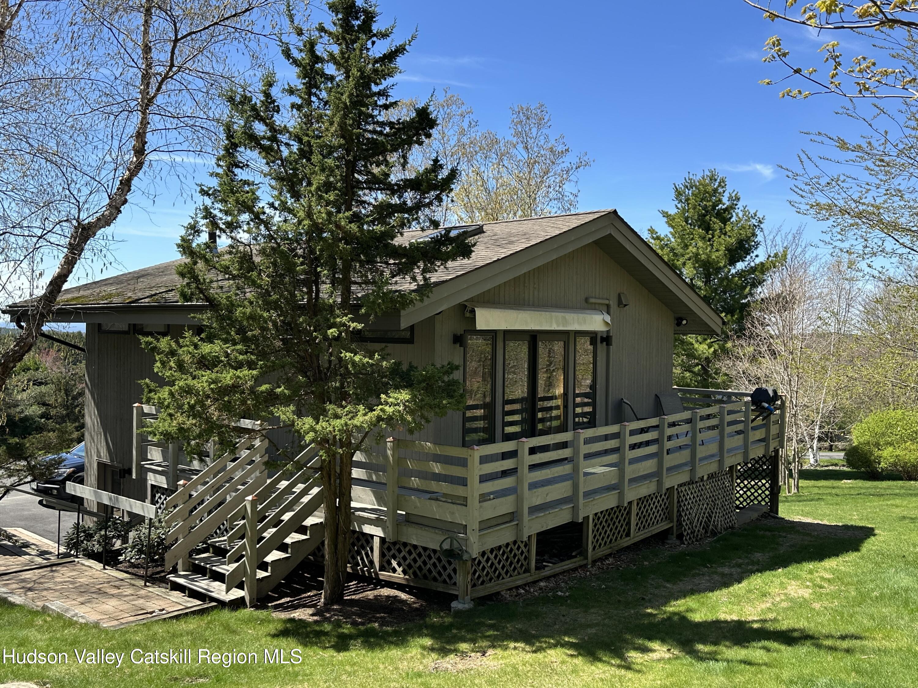 238 Kelly Road, New Lebanon, New York - 1 Bedrooms  
1 Bathrooms - 