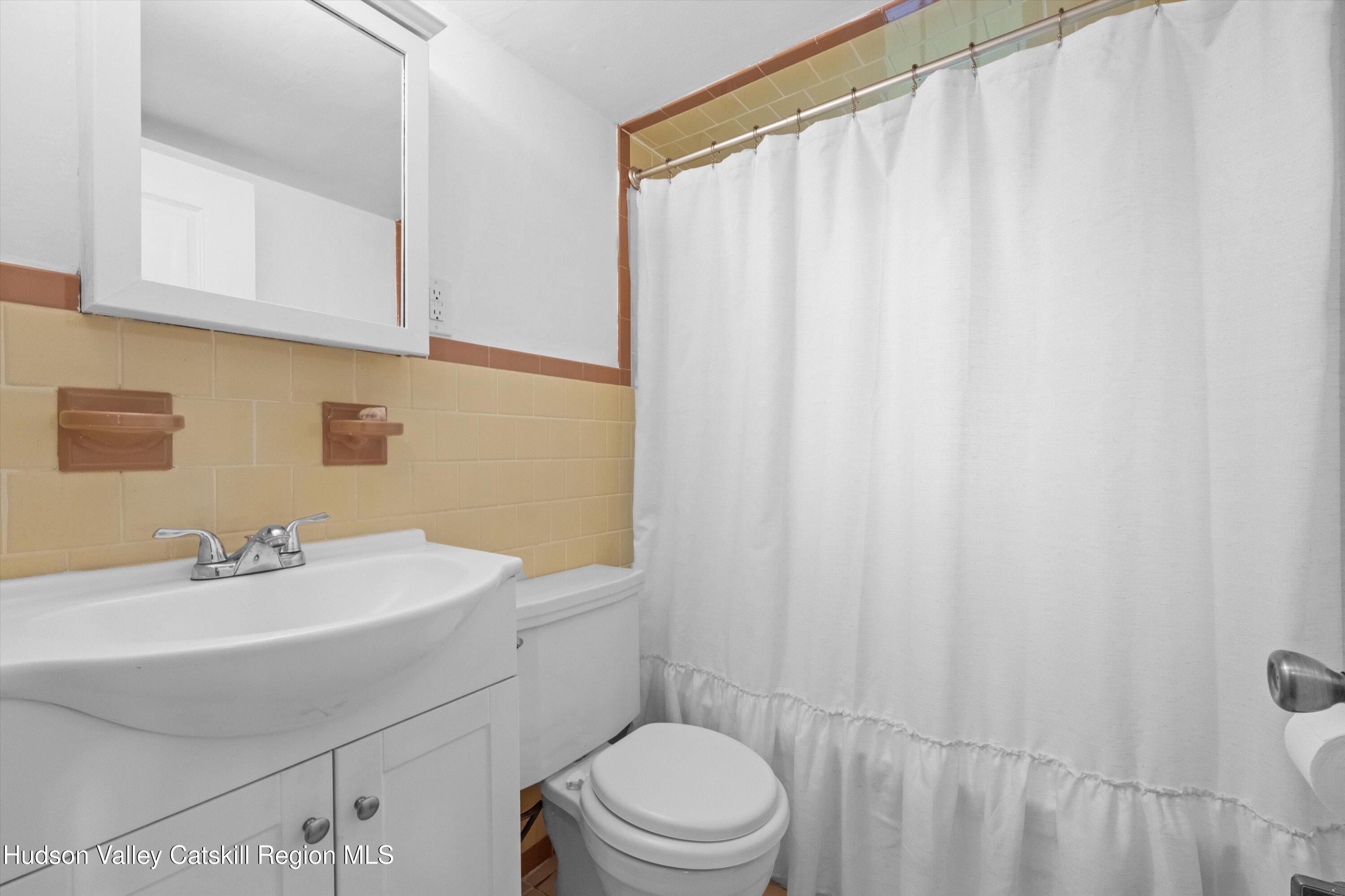 5 SE Fairview Avenue #9, New Paltz, Texas image 16