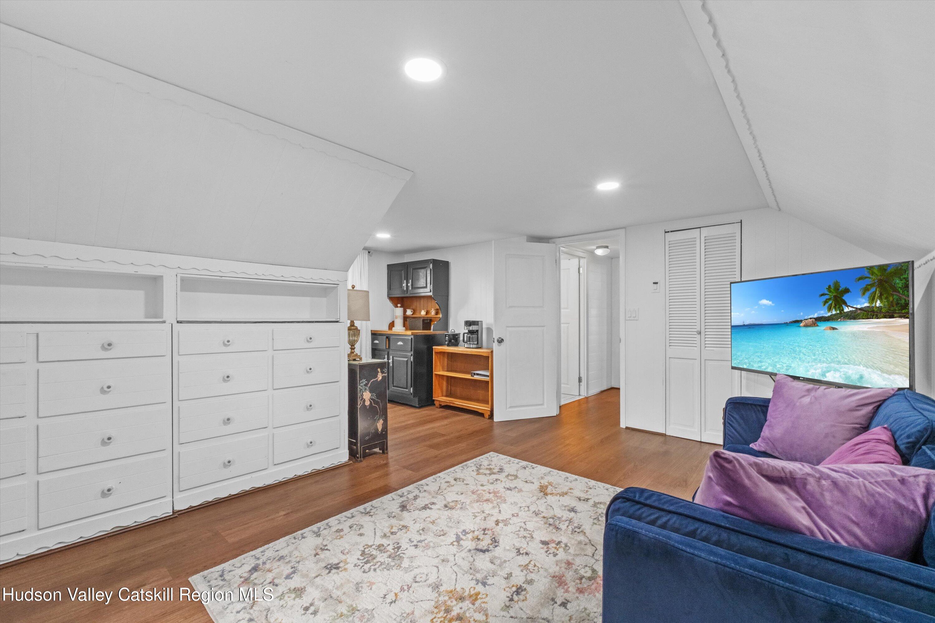 5 SE Fairview Avenue #9, New Paltz, Texas image 20