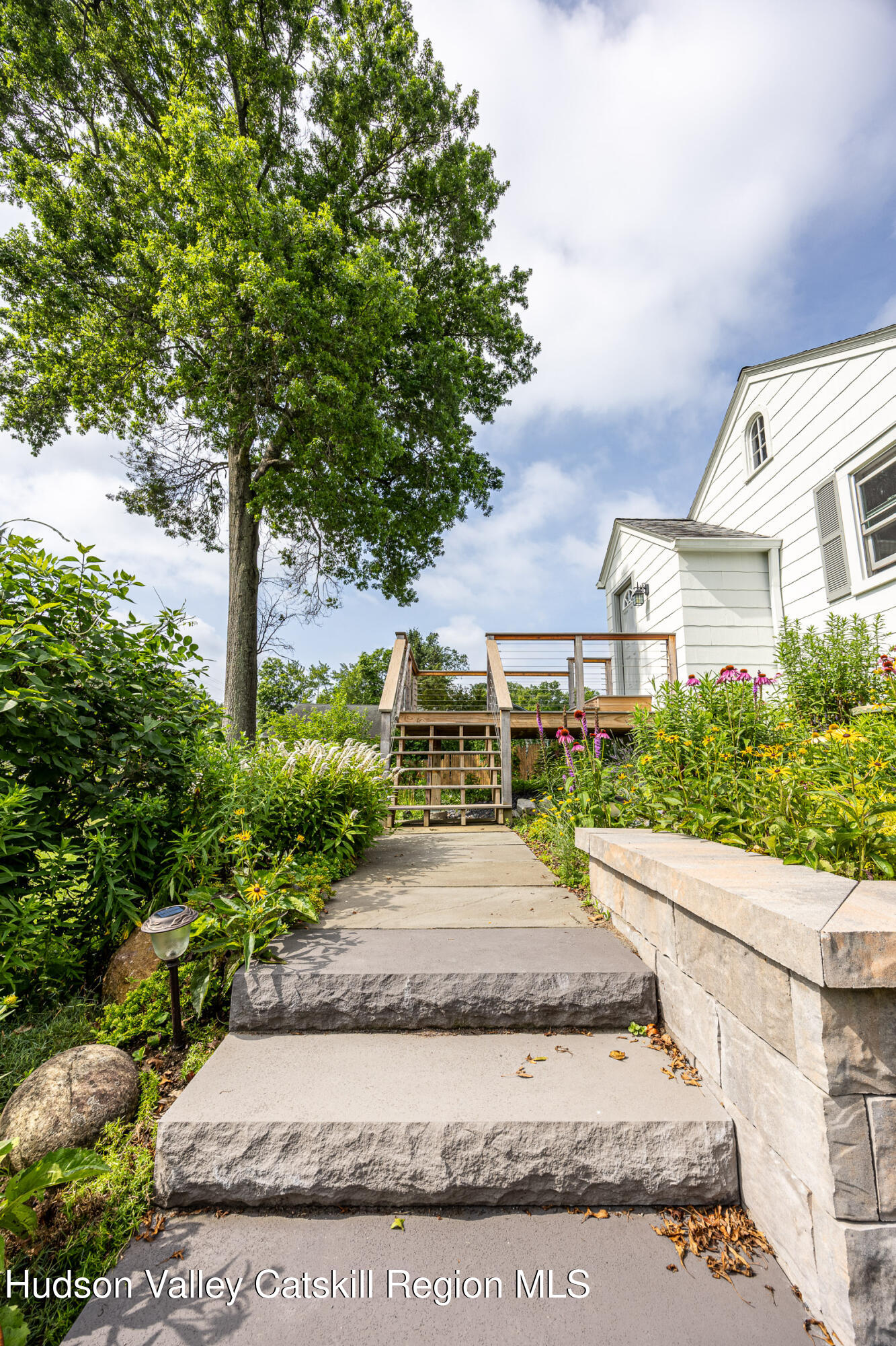 New Paltz, New York 12561, United States, 3 Bedrooms Bedrooms, ,1 BathroomBathrooms,Residential,Active,171854