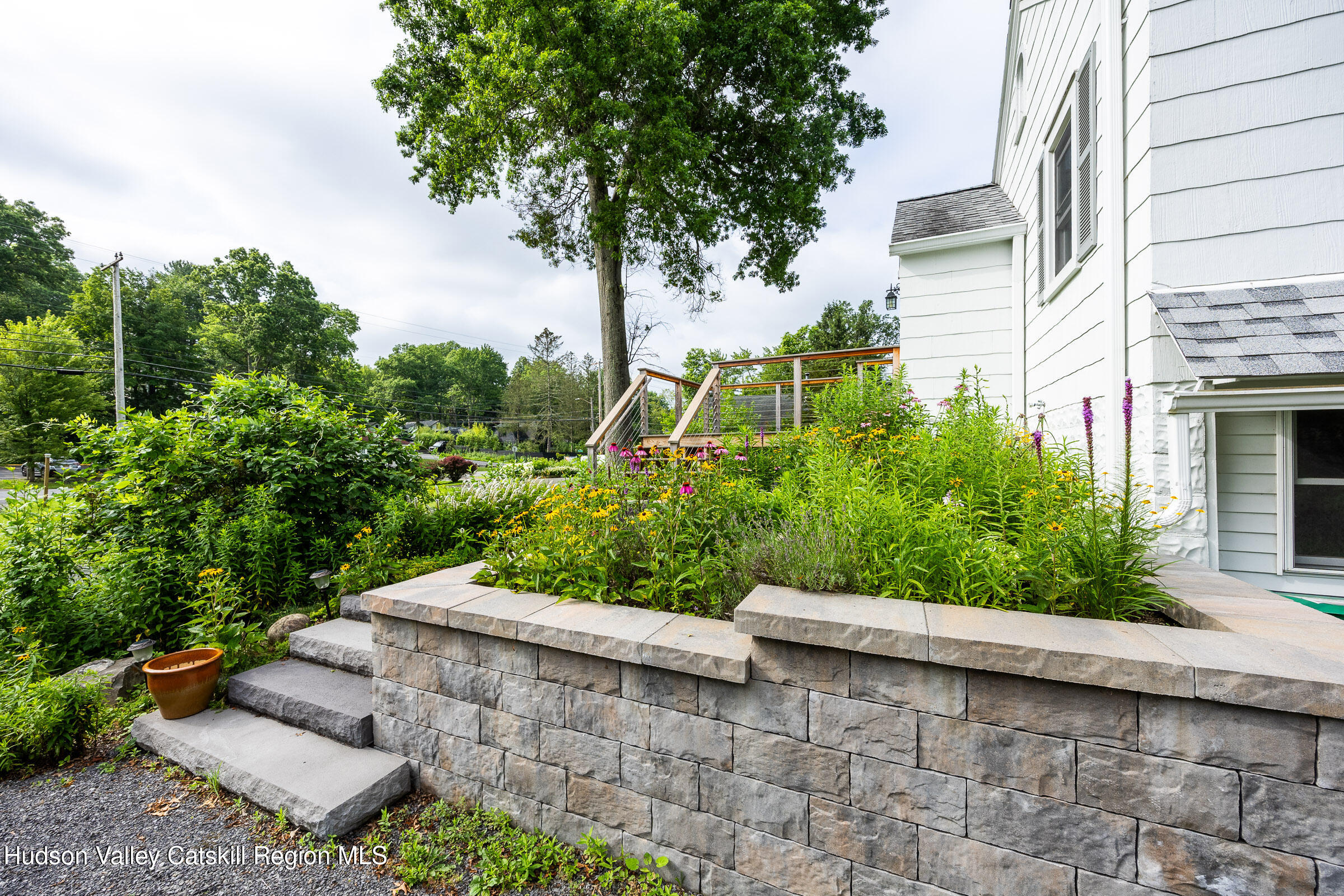 New Paltz, New York 12561, United States, 3 Bedrooms Bedrooms, ,1 BathroomBathrooms,Residential,Active,171854