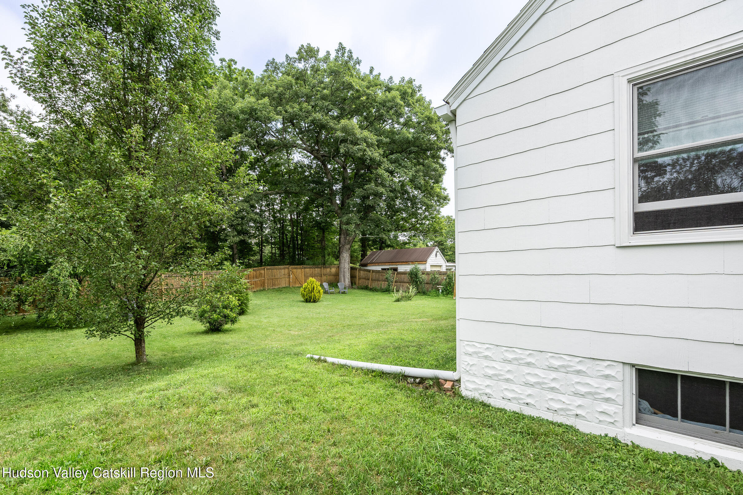 New Paltz, New York 12561, United States, 3 Bedrooms Bedrooms, ,1 BathroomBathrooms,Residential,Active,171854