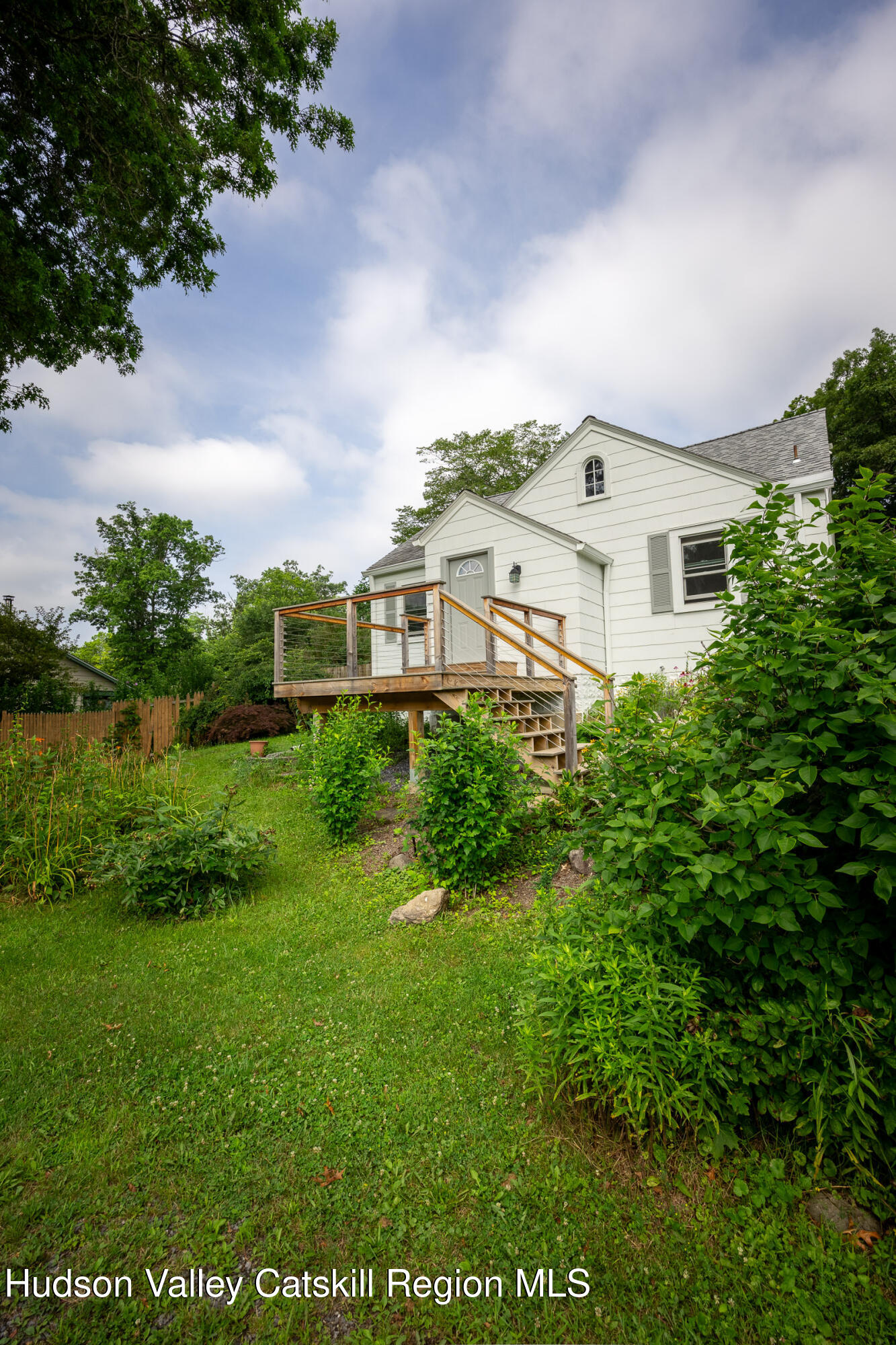 New Paltz, New York 12561, United States, 3 Bedrooms Bedrooms, ,1 BathroomBathrooms,Residential,Active,171854