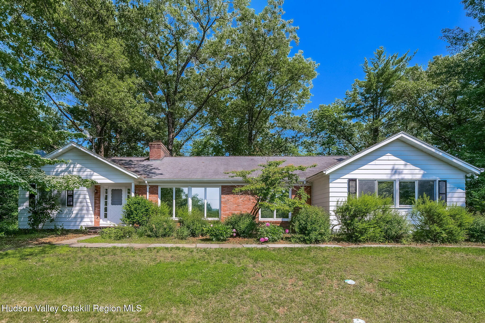 159 Edgewood Avenue, Hurley, New York - 3 Bedrooms  
3 Bathrooms - 