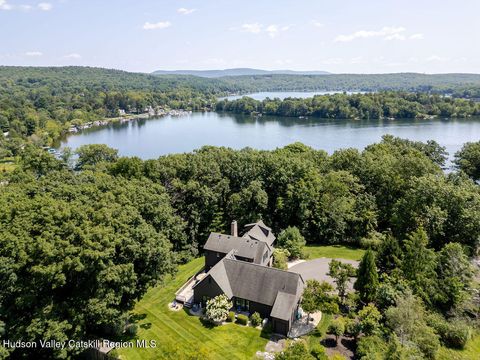 Photo of 42 Golf Course Road, Craryville, NY 12521 (MLS # 20253721)