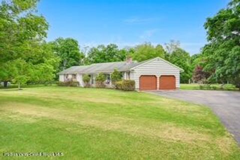 Photo of 984 Blue Mountain Road, Saugerties, NY 12477 (MLS # 20262690)