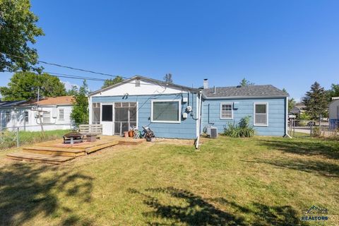 125 E ST FRANCIS Rapid City SD 57701