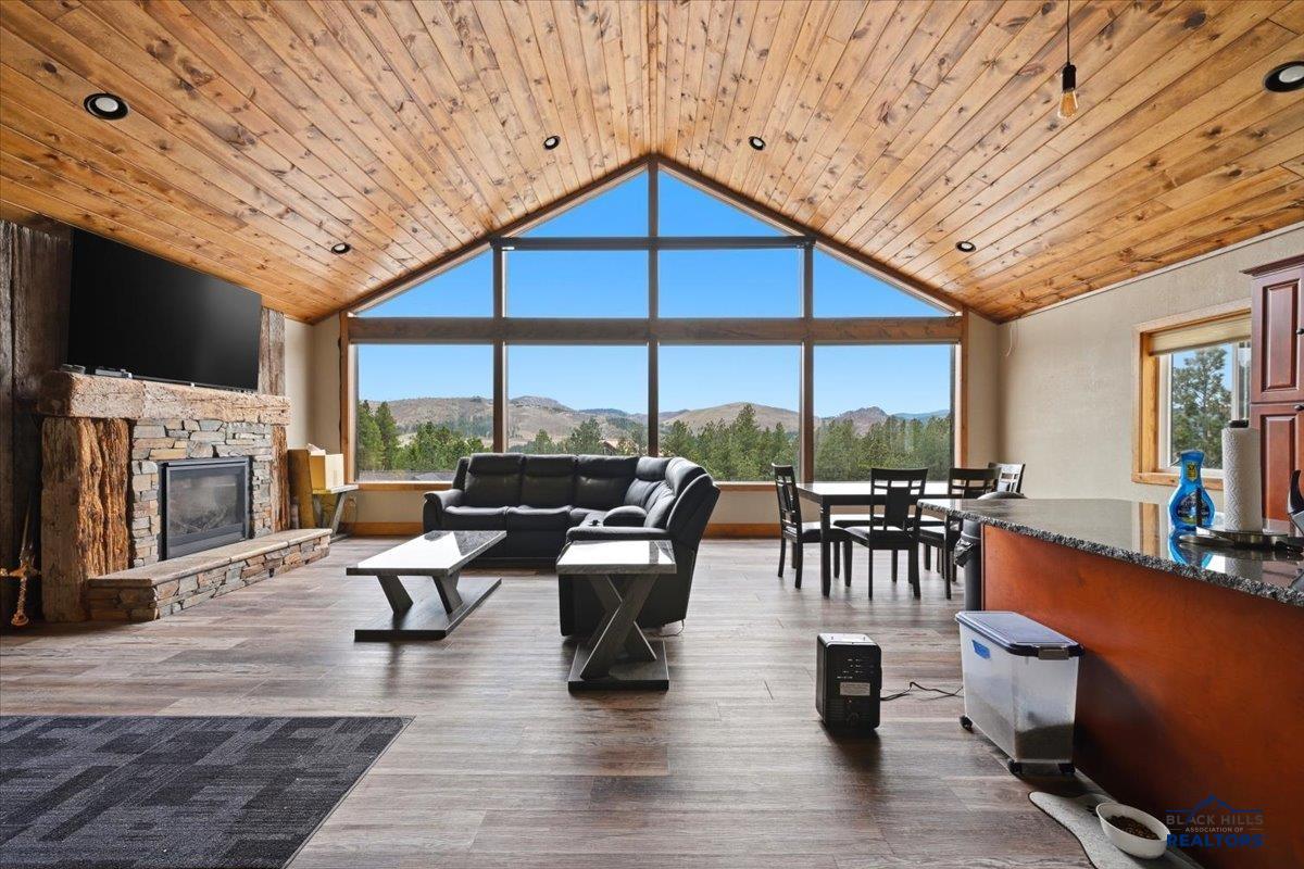 20737 SHIRTTAIL GULCH