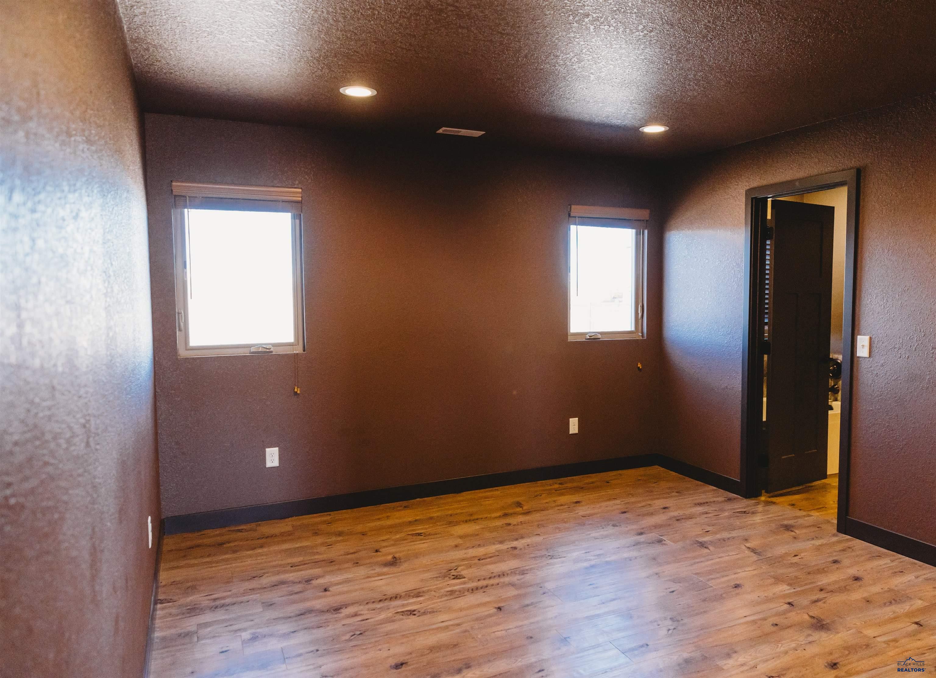 Rapid City, South Dakota 57703, United States, 2 Bedrooms Bedrooms, ,1 BathroomBathrooms,Residential,Active,155342