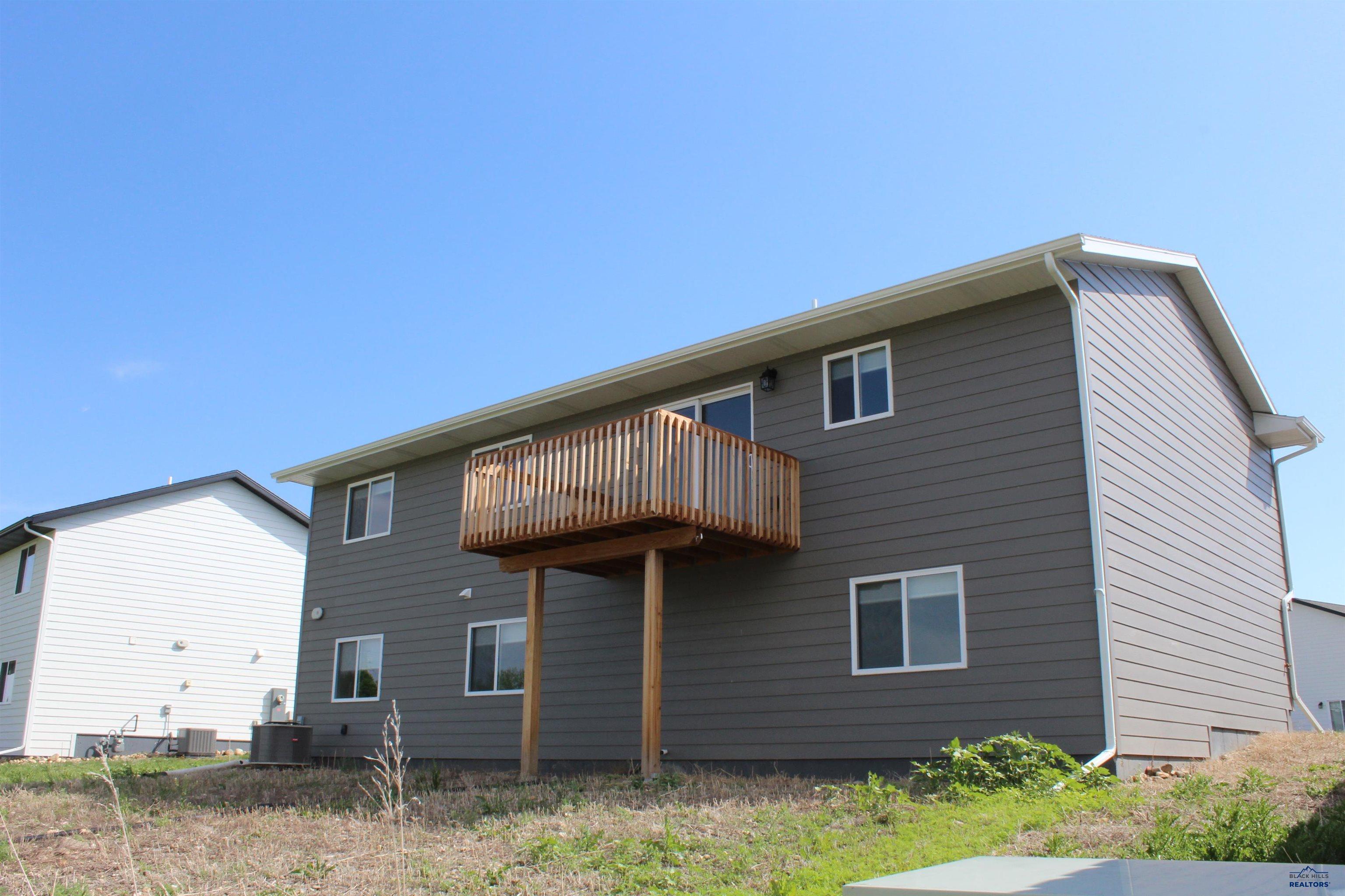 Rapid City, South Dakota 57703, United States, 4 Bedrooms Bedrooms, ,3 BathroomsBathrooms,Residential,Active,142996