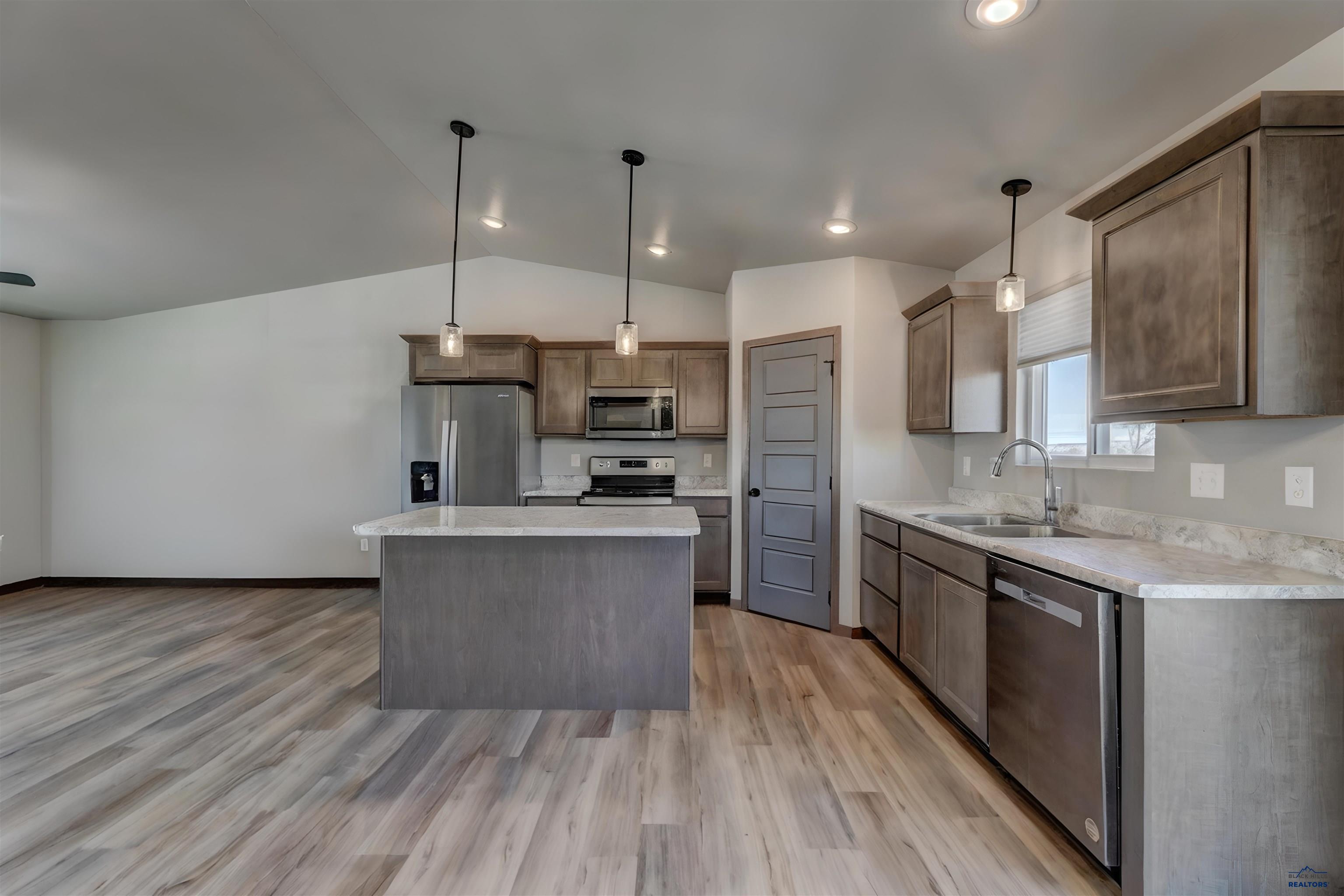 Rapid City, South Dakota 57703, United States, 4 Bedrooms Bedrooms, ,3 BathroomsBathrooms,Residential,Active,142996