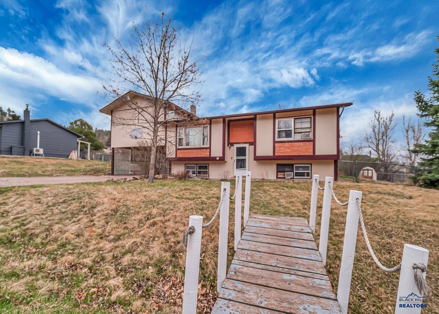 7313 KAY DR