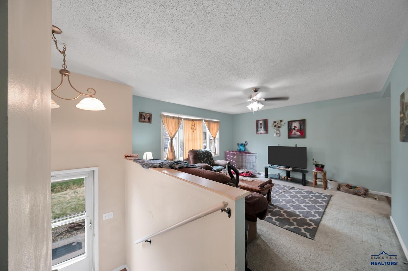 7313 KAY DR