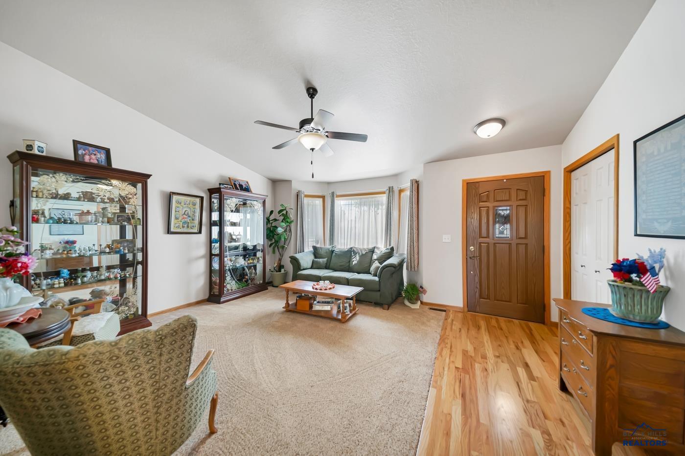 7120 CASTLEWOOD DR