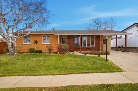 407 E COLLEGE AVE Rapid City SD 57701