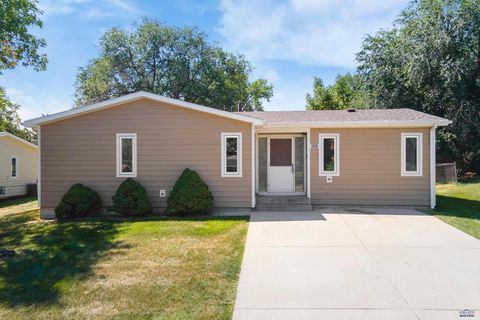 1519 N 7TH RAPID CITY SD 57701
