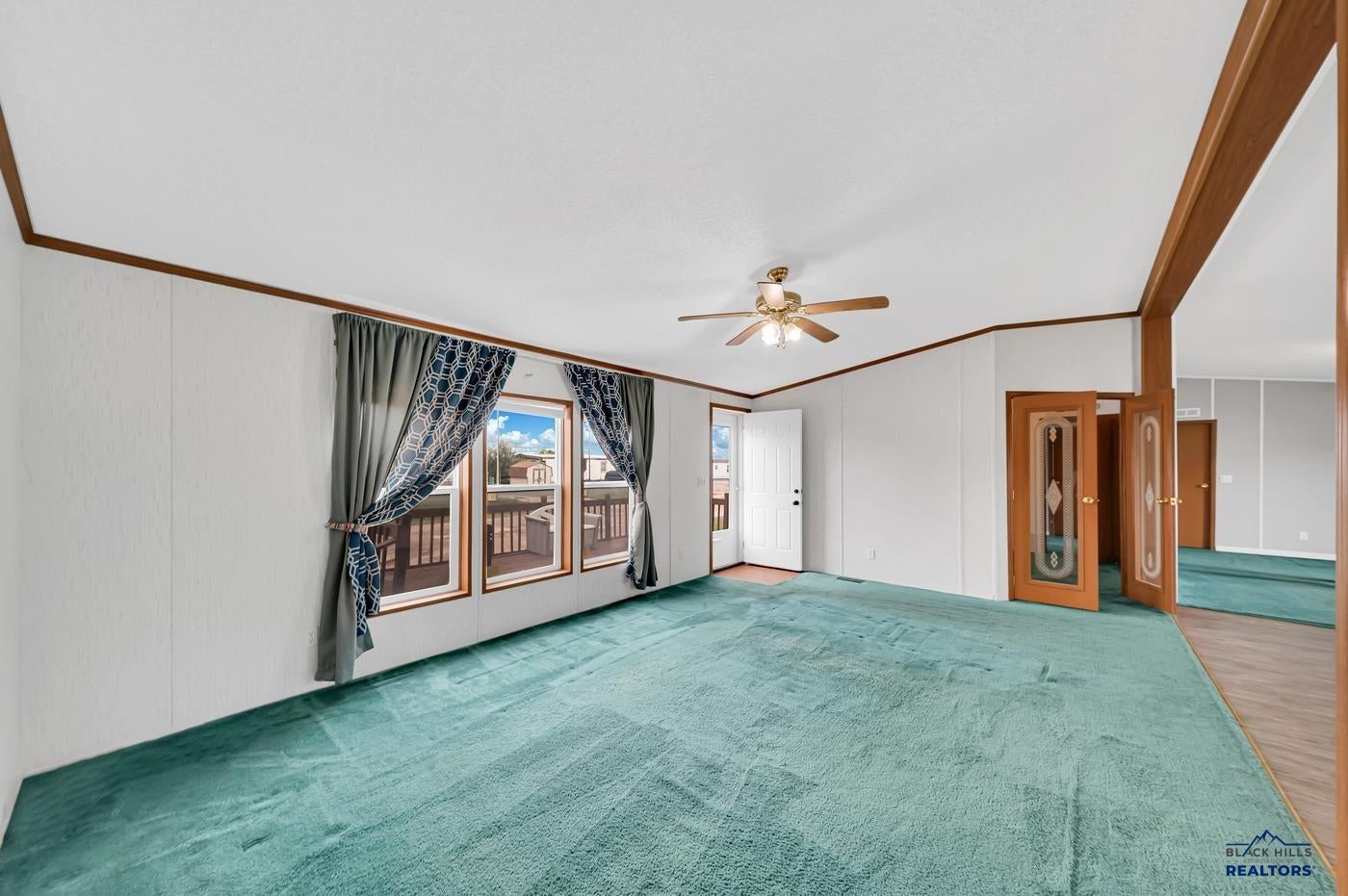 240 N ELLSWORTH RD
