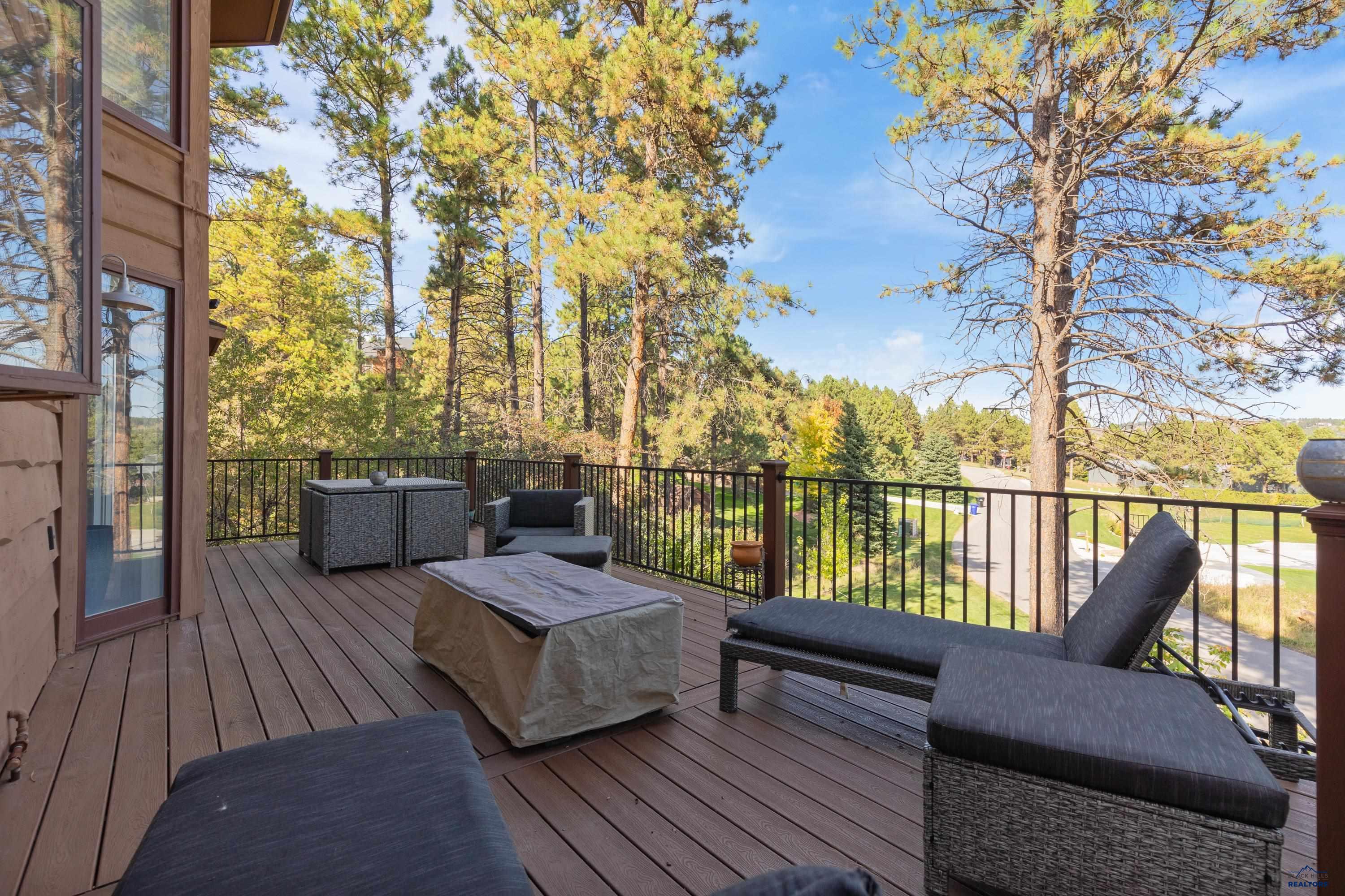 5635 SUNBURST DR
