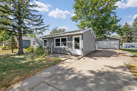 3309 LYNNWOOD AVE Rapid City SD 57701
