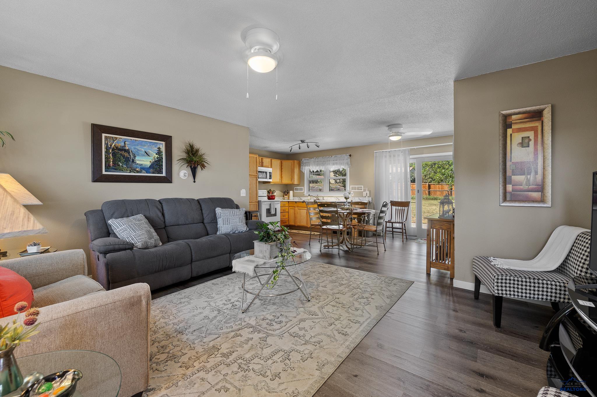 3309 LYNNWOOD AVE