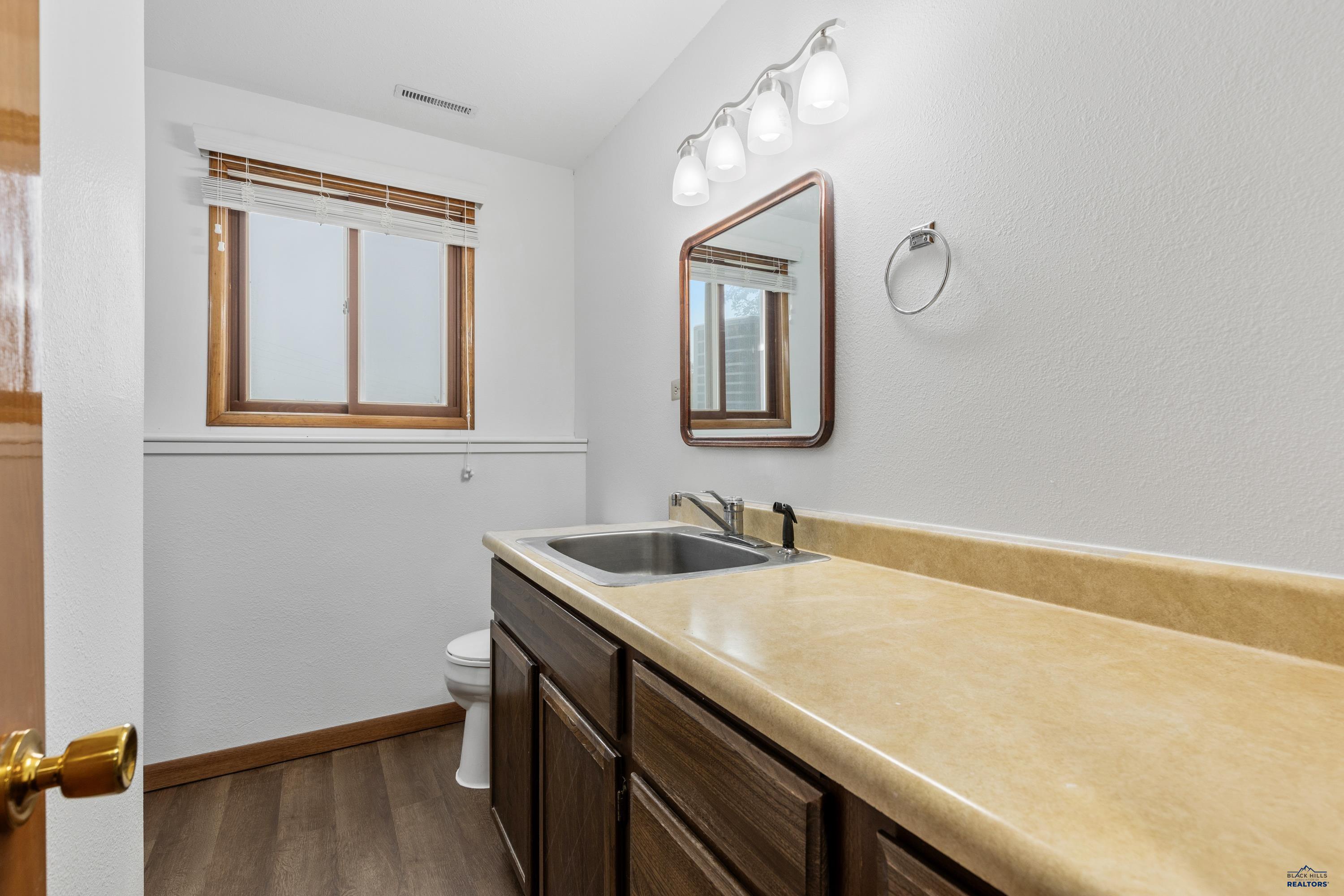 New Underwood, South Dakota 57761, United States, 4 Bedrooms Bedrooms, ,2 BathroomsBathrooms,Residential,Contingent,54678