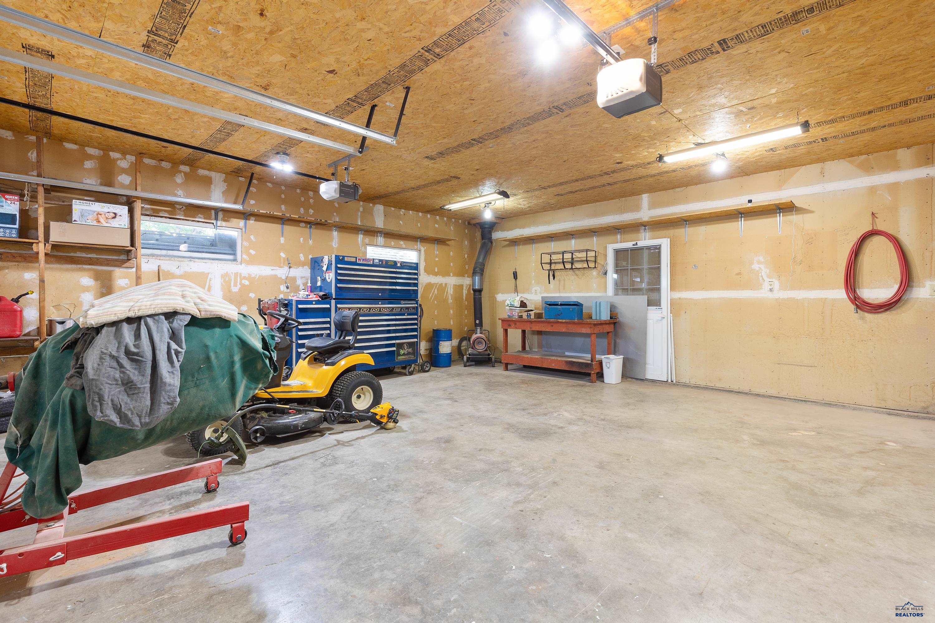 New Underwood, South Dakota 57761, United States, 4 Bedrooms Bedrooms, ,2 BathroomsBathrooms,Residential,Contingent,54678