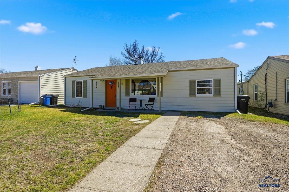 133 E ST FRANCIS