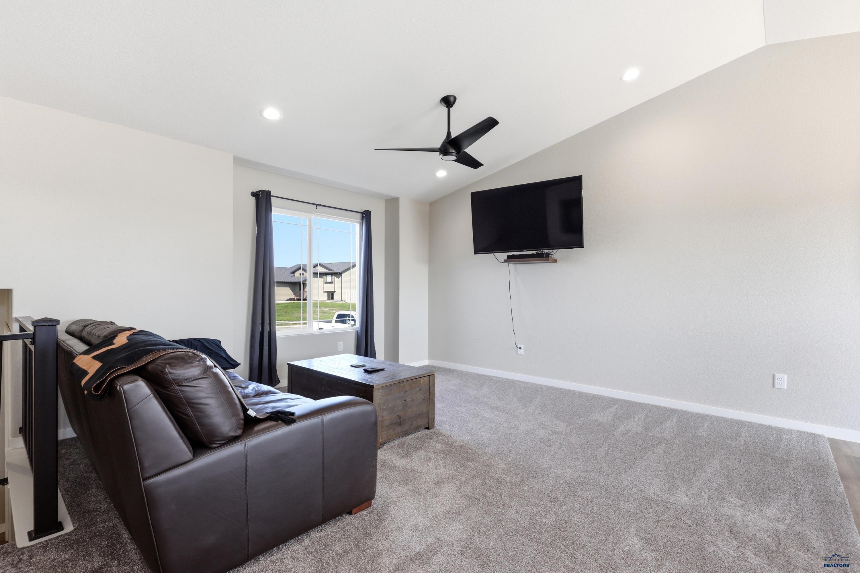 3689 BLACKPOWDER RD