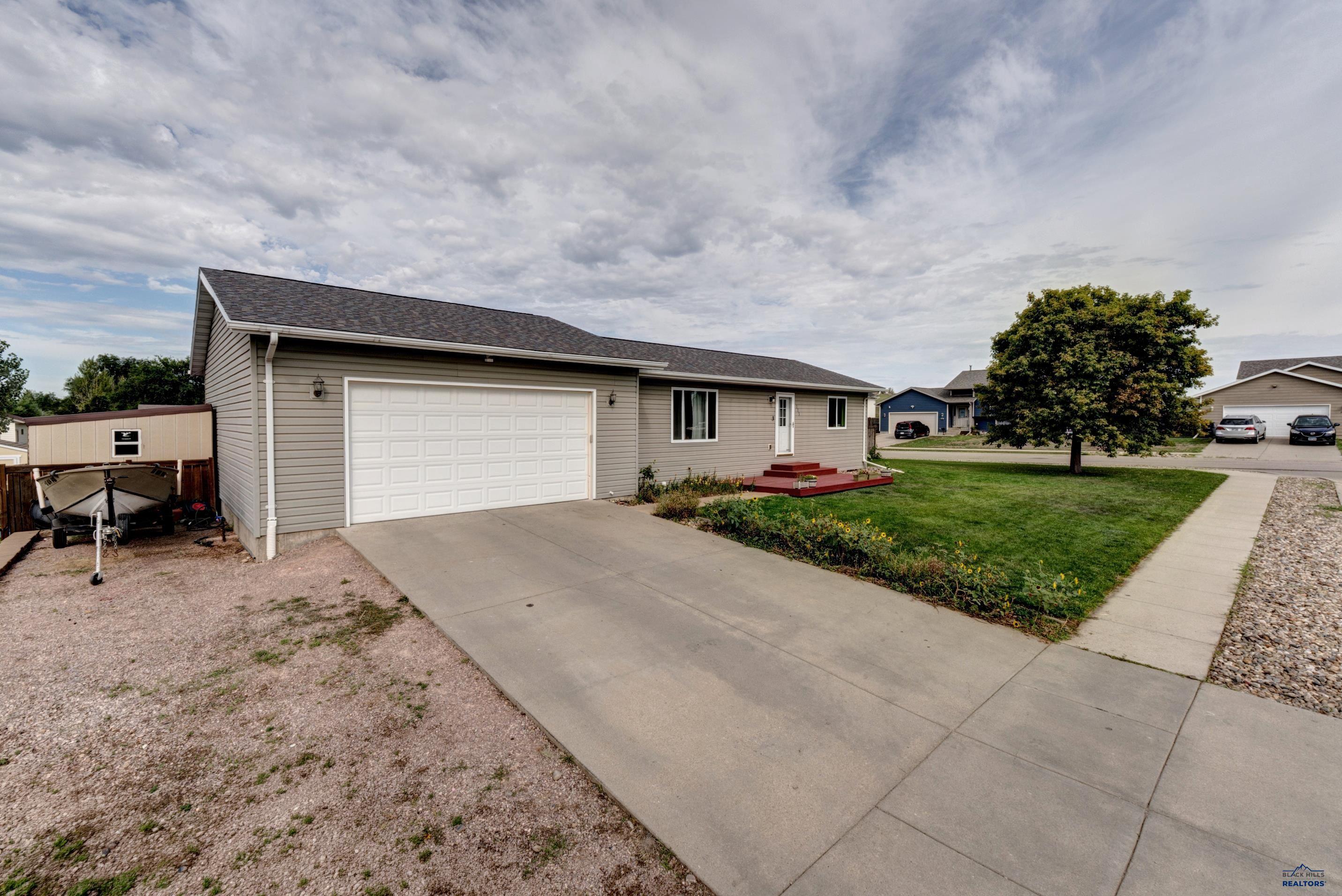 115 SPRINGER DR