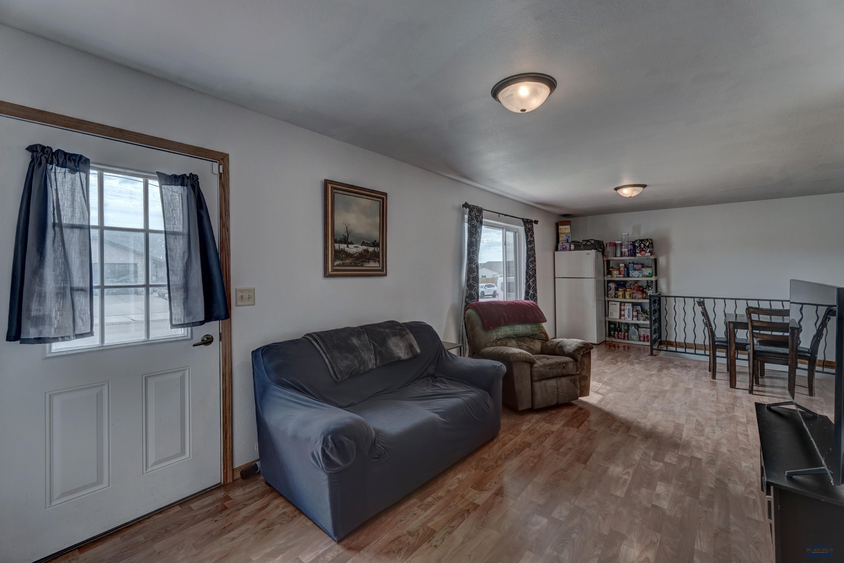 115 SPRINGER DR