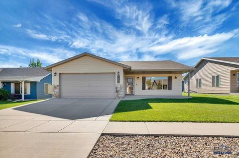 6851 MULBERRY DR Summerset SD 57718