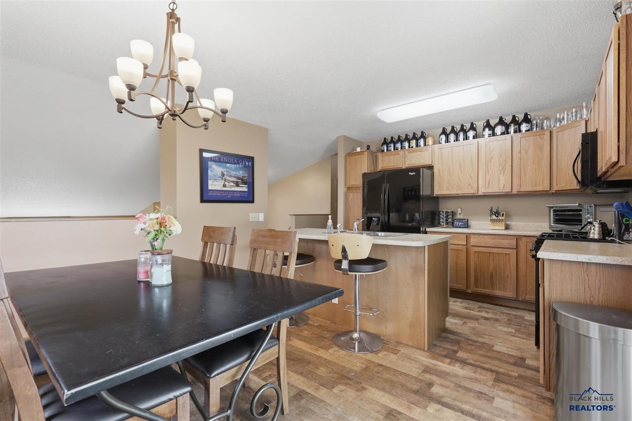 1214 Range View Circle