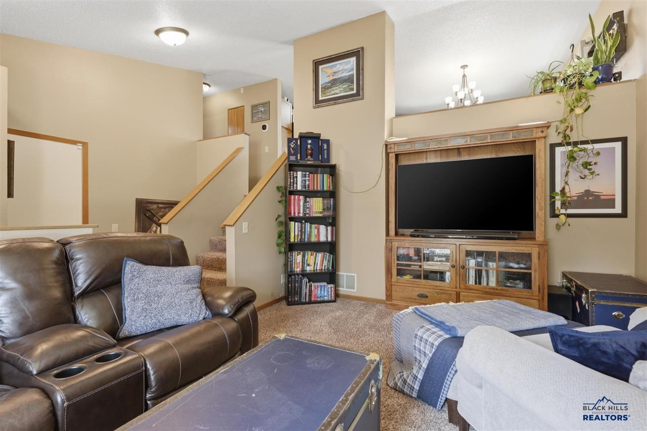 1214 Range View Circle