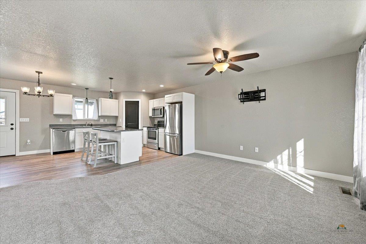 627 BOMBER WAY