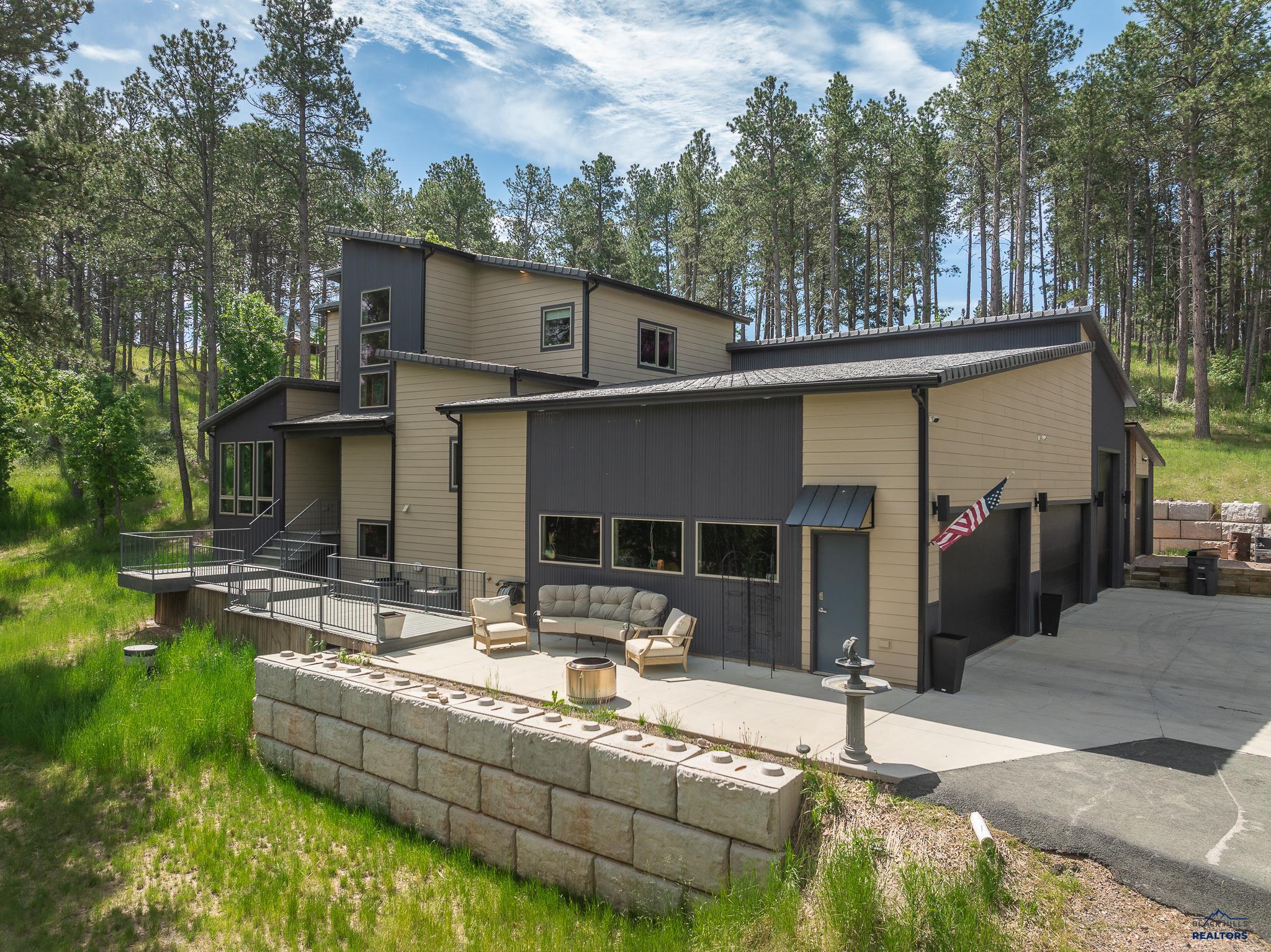 Rapid City, South Dakota, 57702, United States, 5 Bedrooms Bedrooms, ,5 BathroomsBathrooms,Residential,Active,2027765