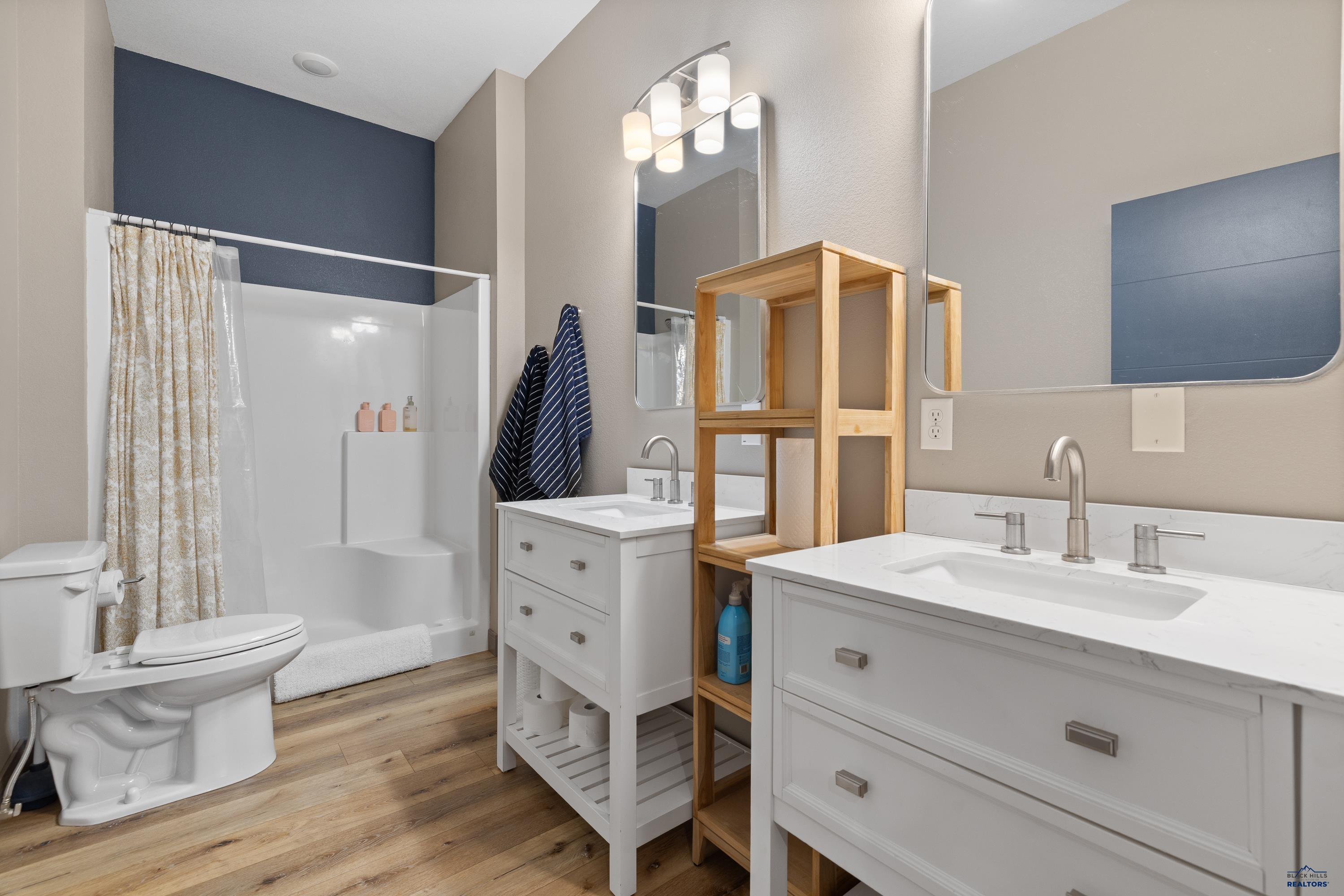 Rapid City, South Dakota, 57702, United States, 5 Bedrooms Bedrooms, ,5 BathroomsBathrooms,Residential,Active,2027765