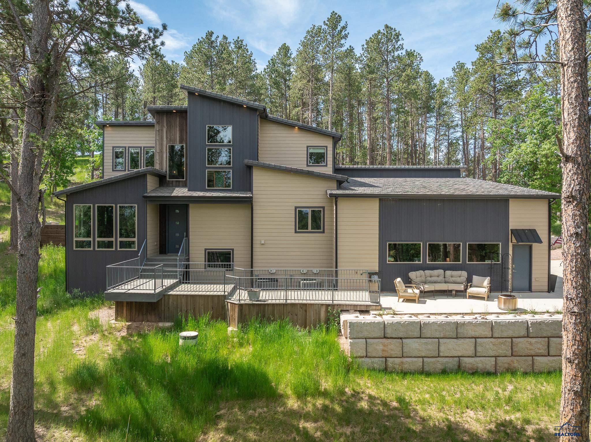 Rapid City, South Dakota, 57702, United States, 5 Bedrooms Bedrooms, ,5 BathroomsBathrooms,Residential,Active,2027765