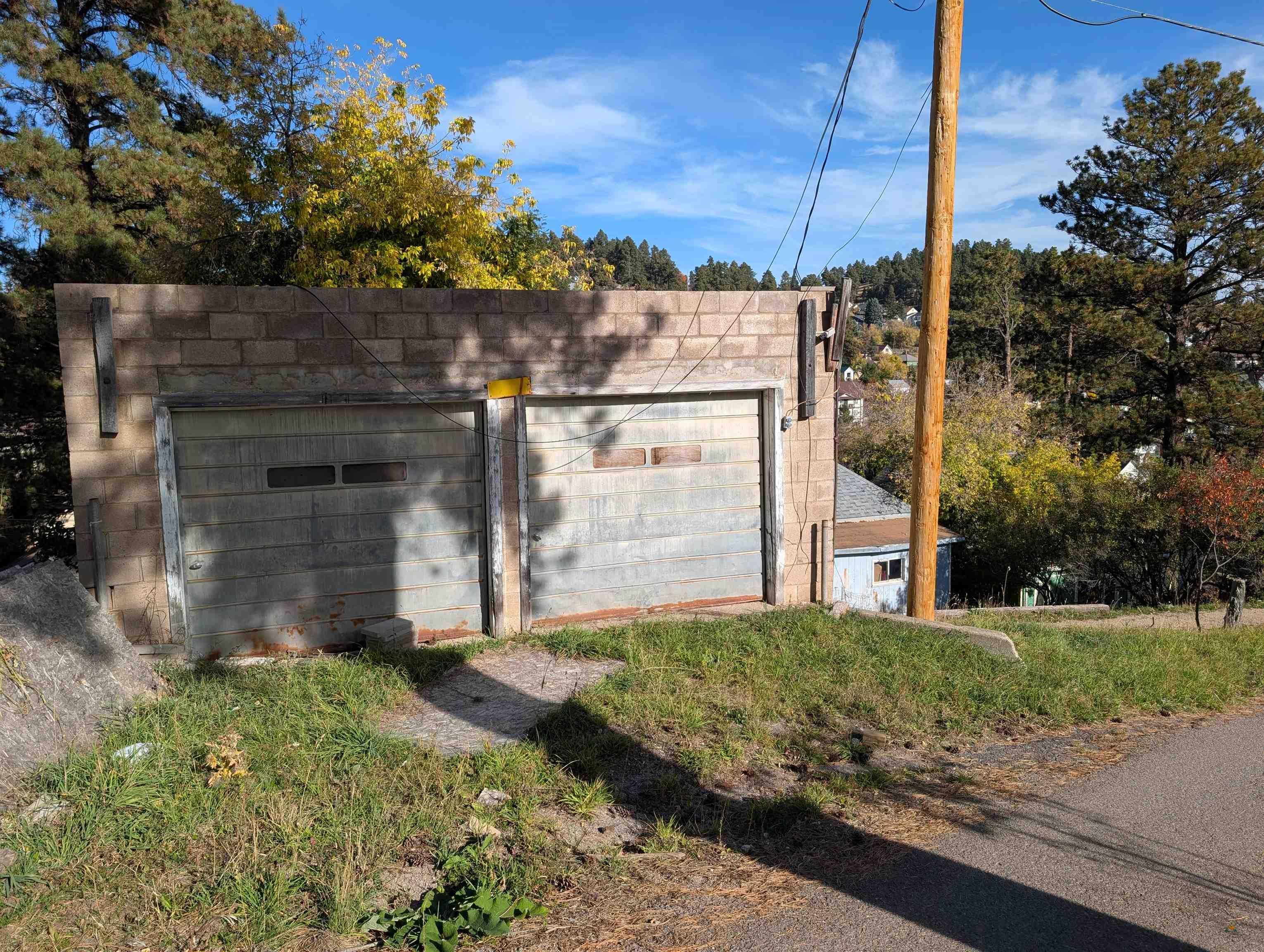 817 HIGHLAND AVE