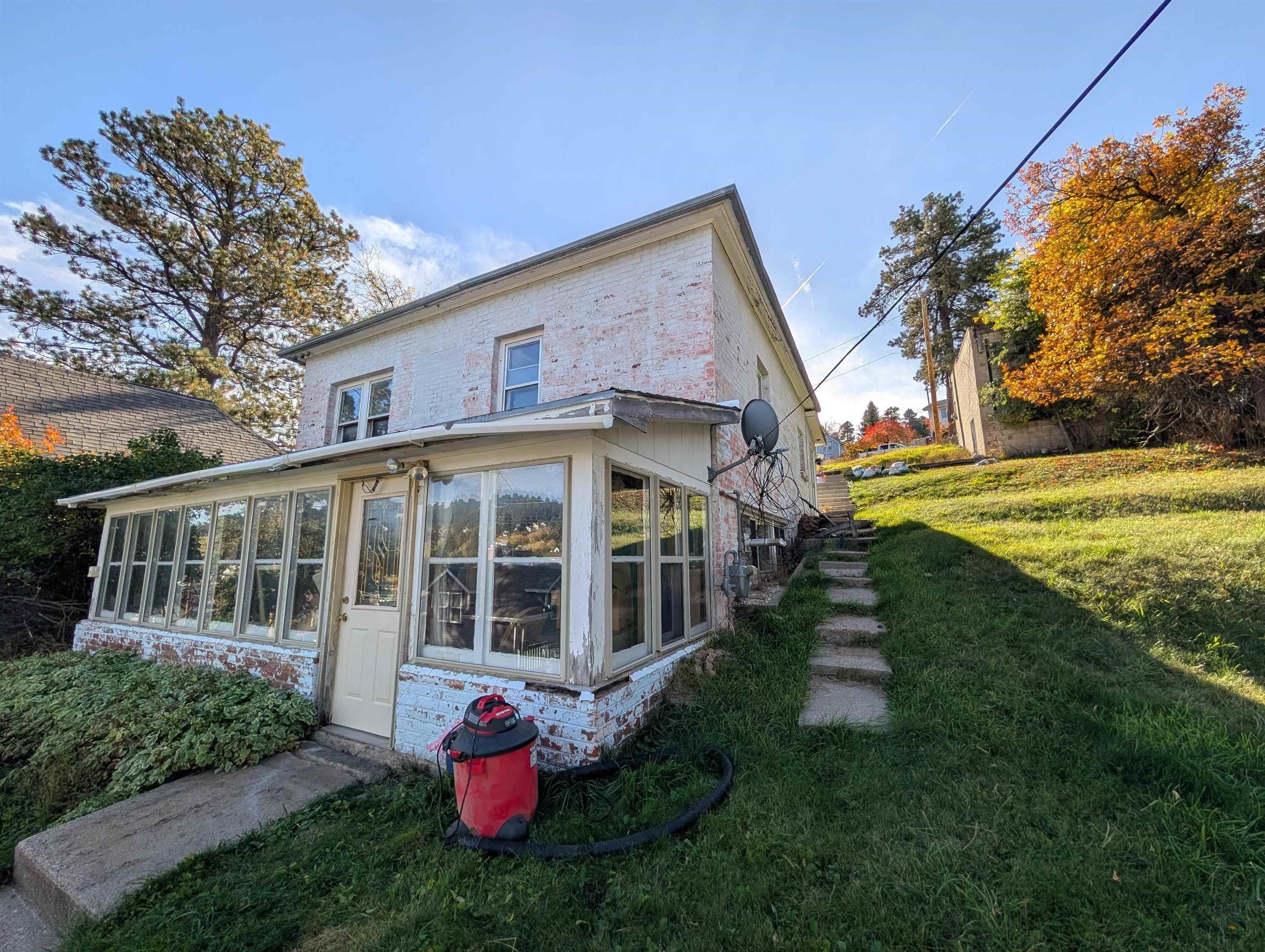 817 HIGHLAND AVE