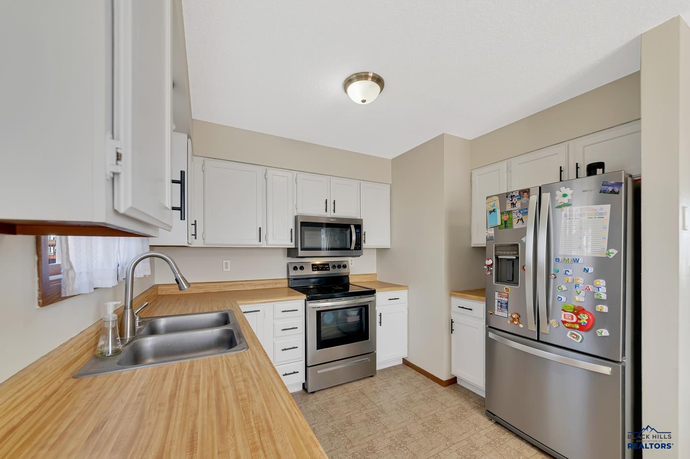 3224 JOHNSTON LN
