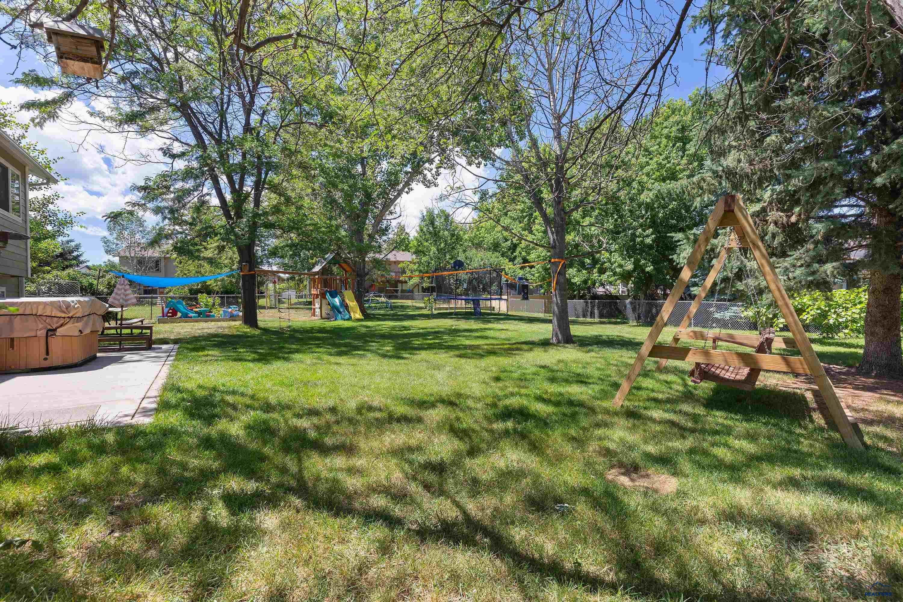 Rapid City, South Dakota 57701, United States, 4 Bedrooms Bedrooms, ,2 BathroomsBathrooms,Residential,Pending,53593