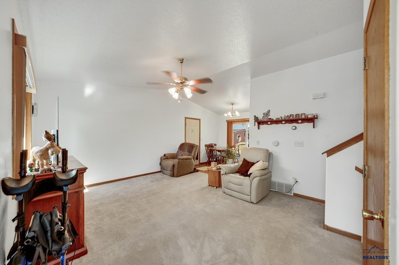 2196 MEADOW LANE