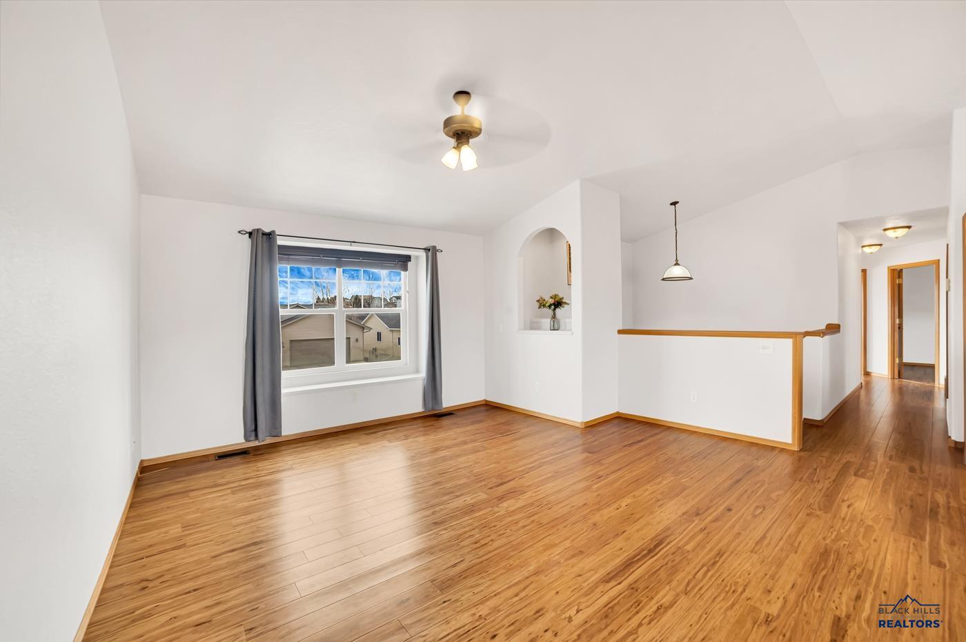 4633 THREE RIVERS DR