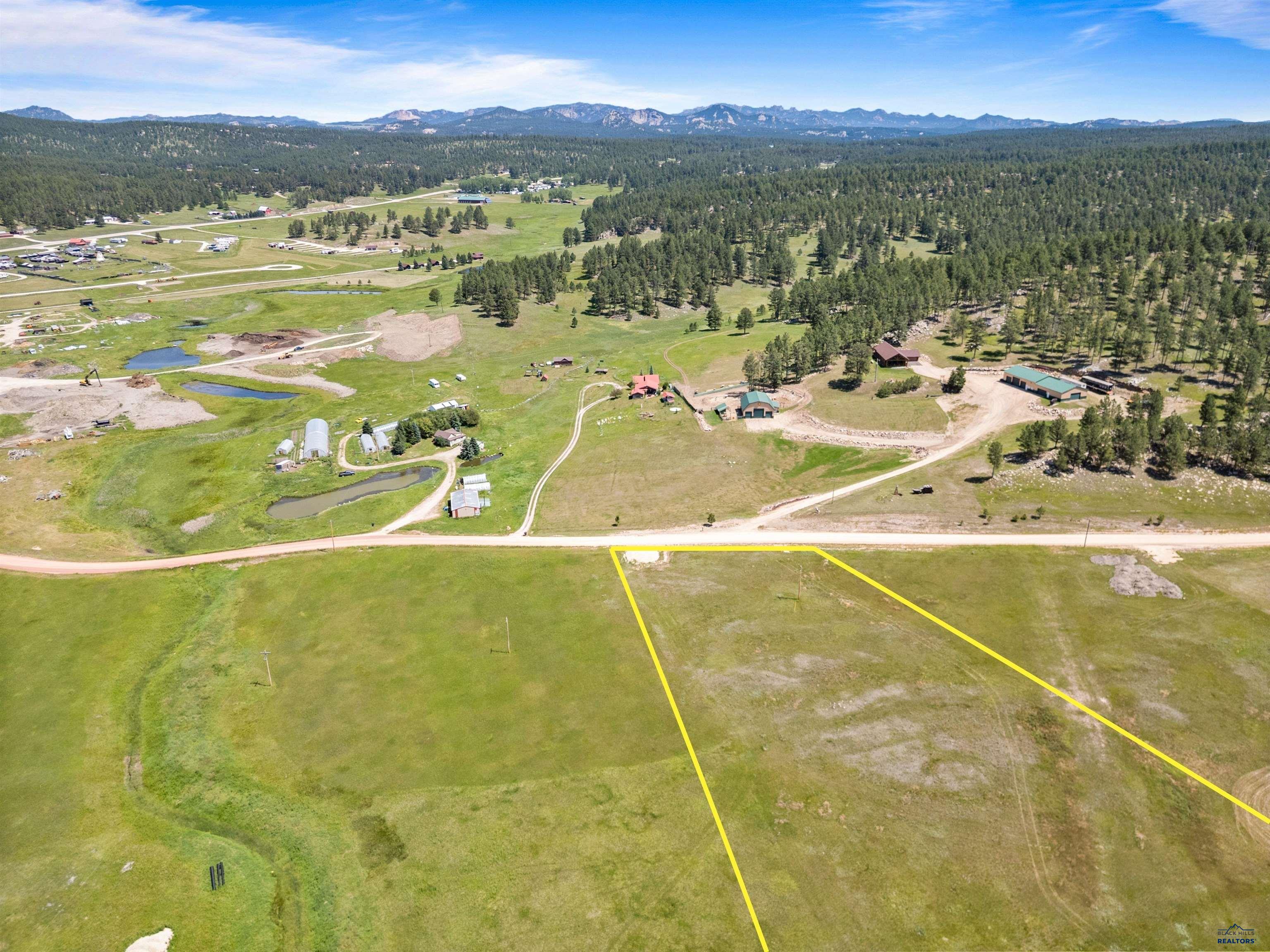 Photo 1 of 13 — 25373 WIND SONG VALLEY RD, Custer, SD 57730