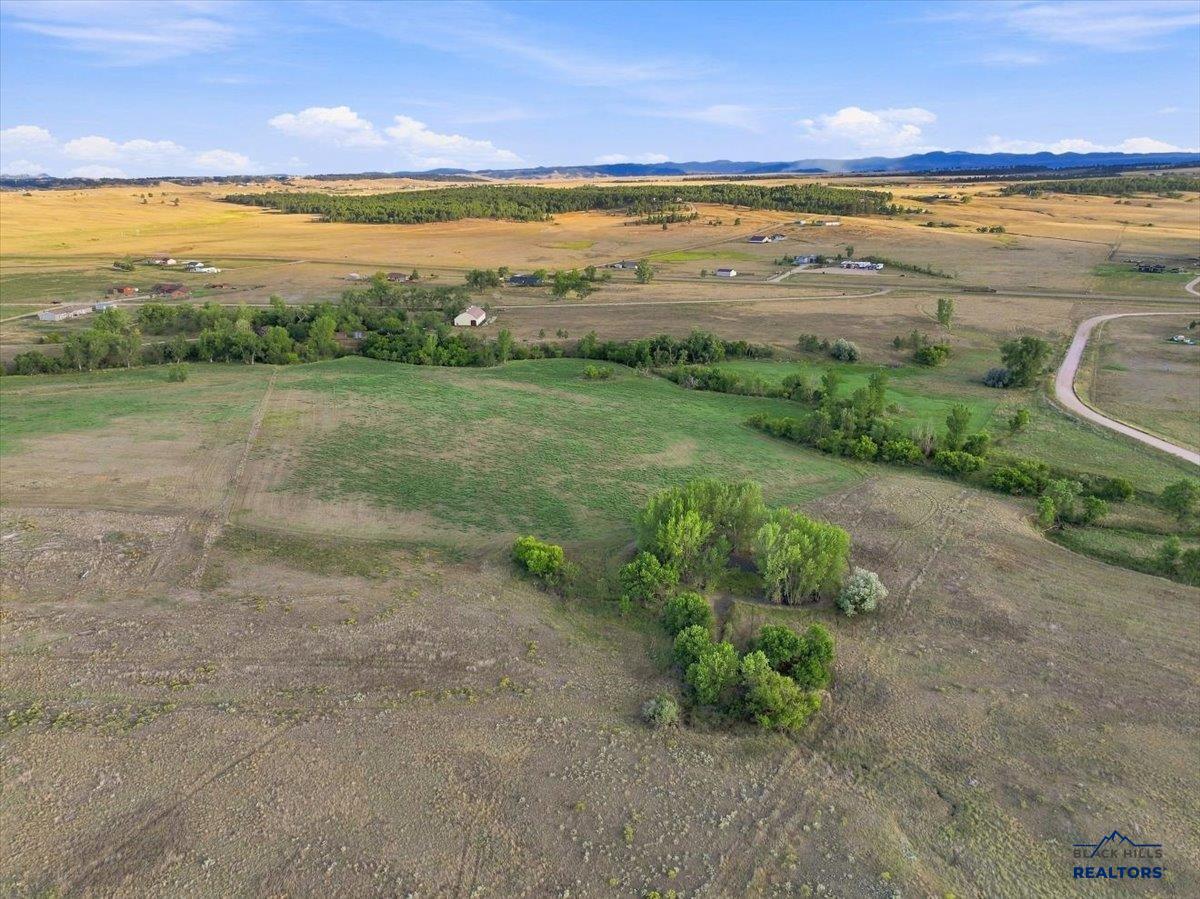 Lot 25 & 27 BARBEDWIRE CT