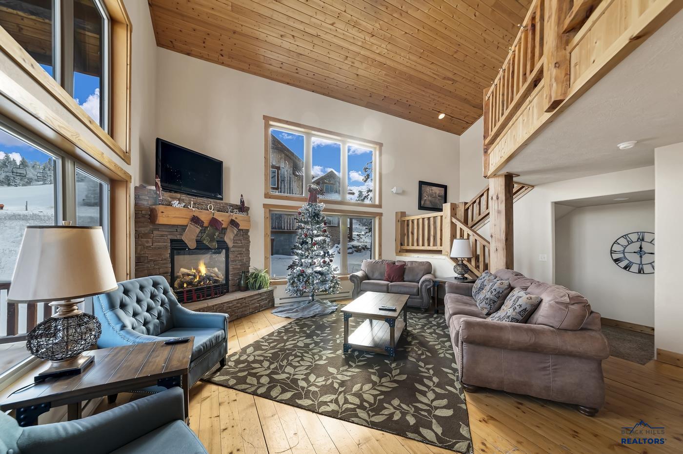 21152 STEWART SLOPE CIR